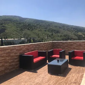 Dona Palace تبليسي
